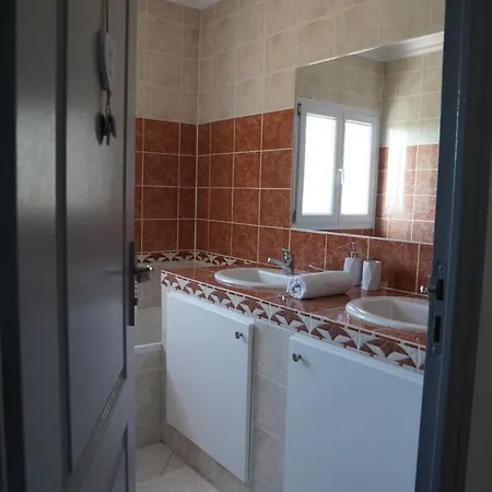 Villa Bogar *